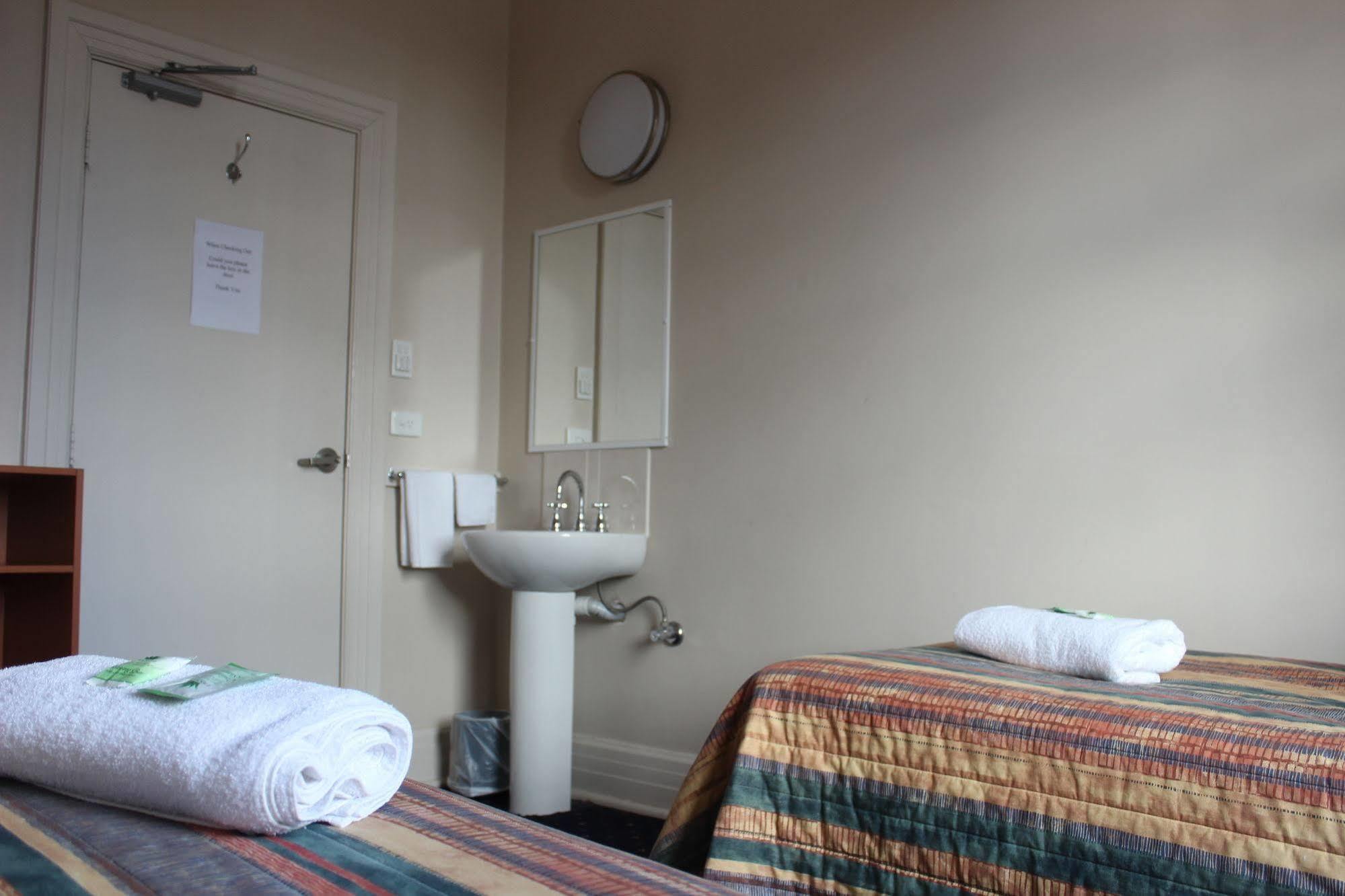 Gardners Inn Hotel Blackheath Bagian luar foto