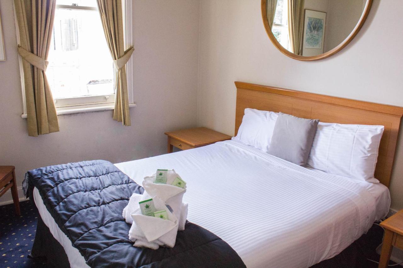 Gardners Inn Hotel Blackheath Bagian luar foto