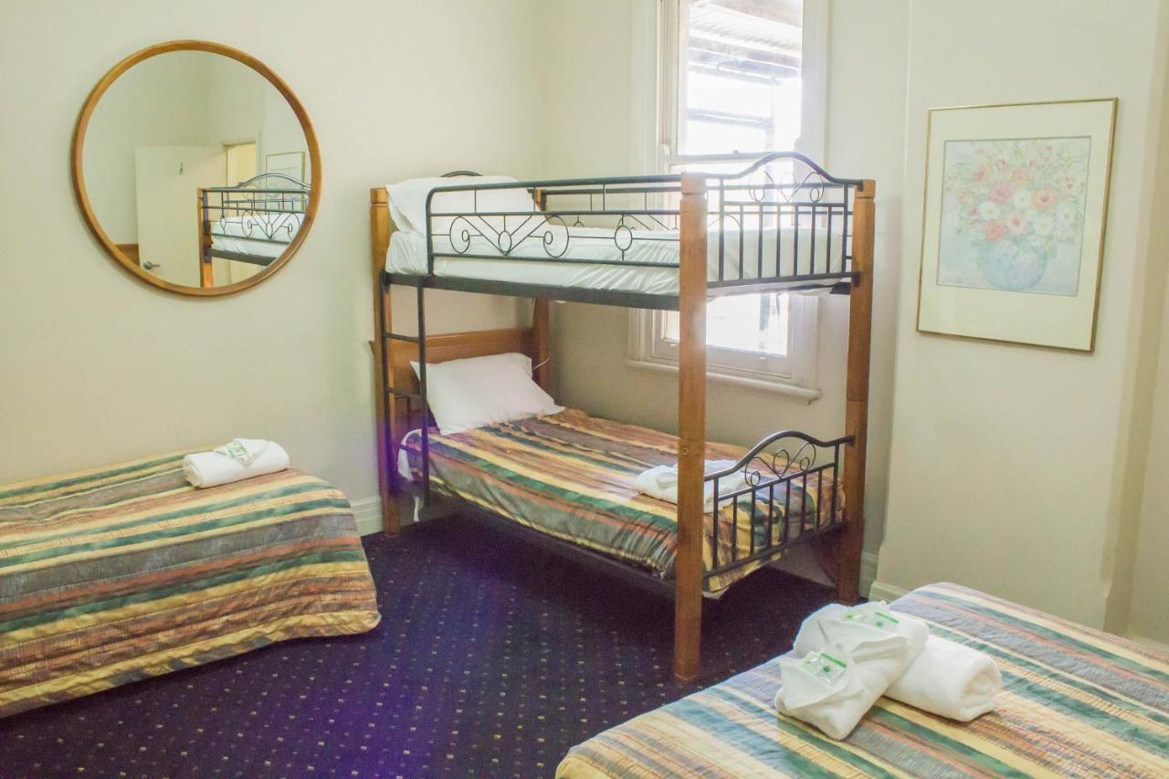 Gardners Inn Hotel Blackheath Bagian luar foto