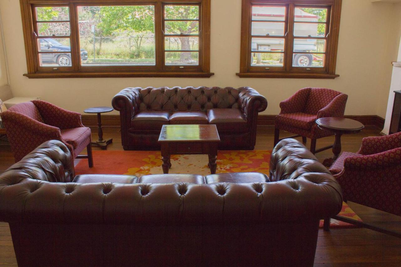 Gardners Inn Hotel Blackheath Bagian luar foto